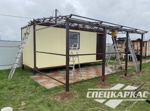 Навес из профнастила к дому №31 - фото 1269